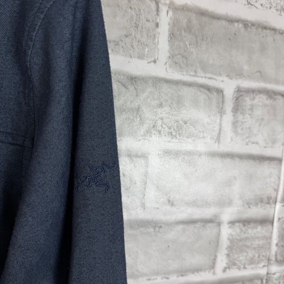 Arcteryx The Lattis Long Sleeve Snap Up Flannel Shirt Navy Blue Mens LARGE - Picture 3 of 10